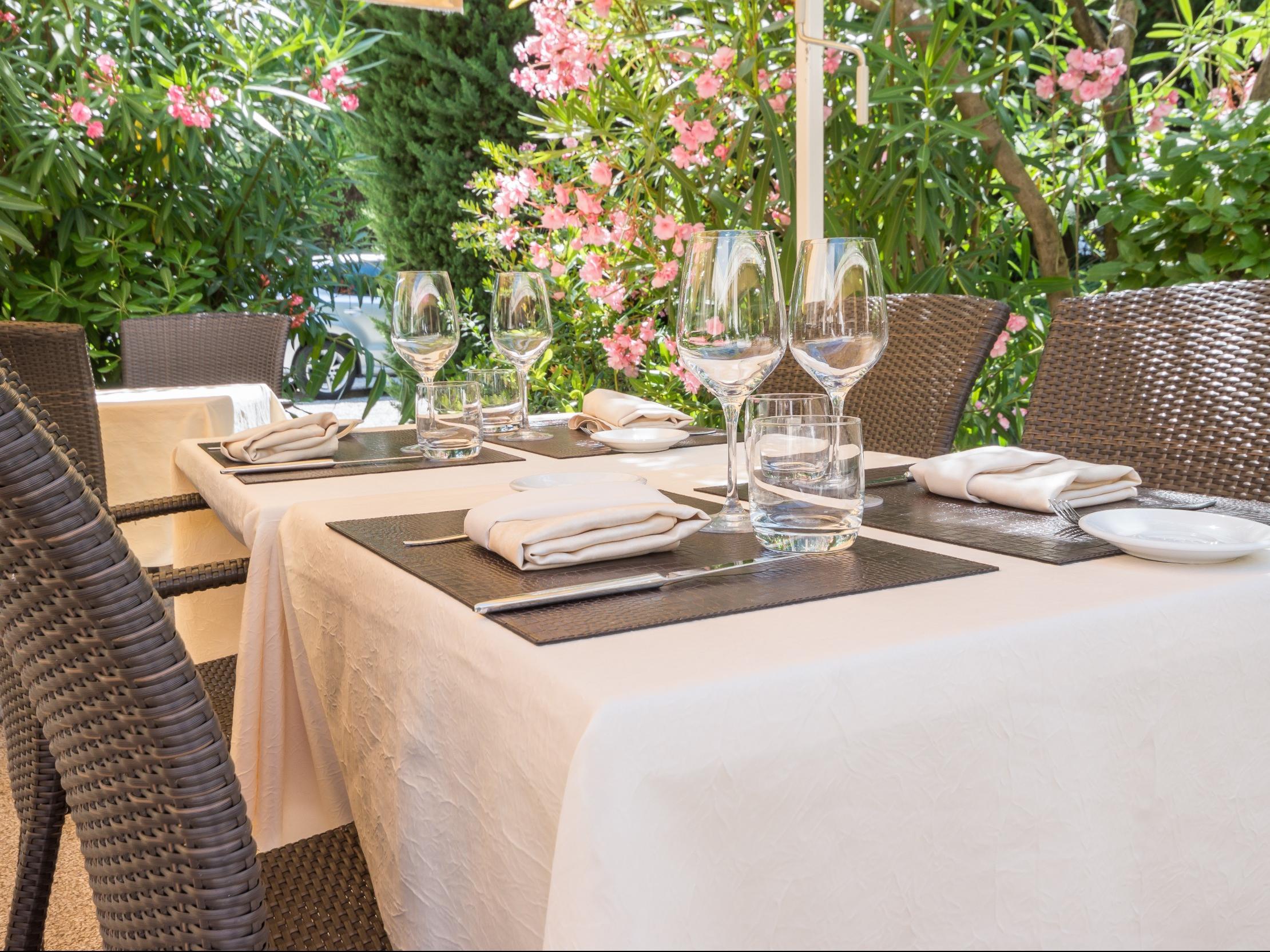 Logis Le Printemps Hotel Restaurant - Montélimar Exteriér fotografie
